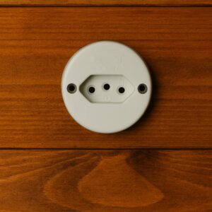 ELÉT. TOMADA EXTERNA 10A/250V