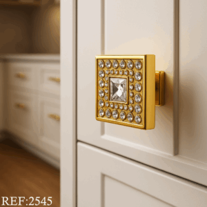 PUXADOR DE PLÁSTICO DOURADO/CRISTAL  3,5X 3,5